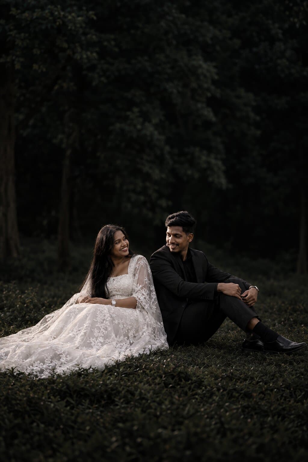Gayasha and Nimesh, photo 3